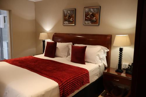 luxury hotels in Kempton Park