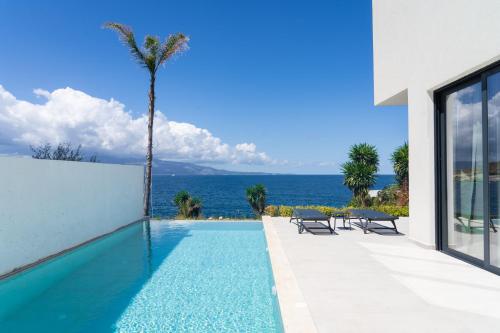 luxury hotels in Sarandë