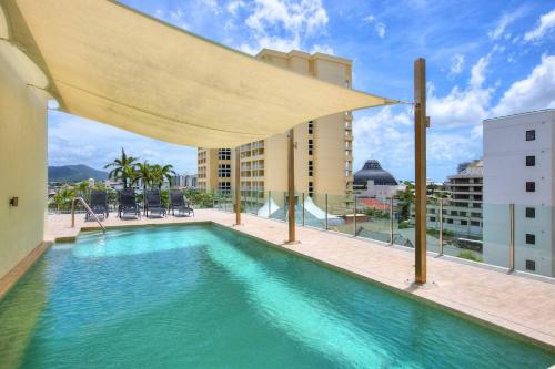 luxury hotels in Cairns