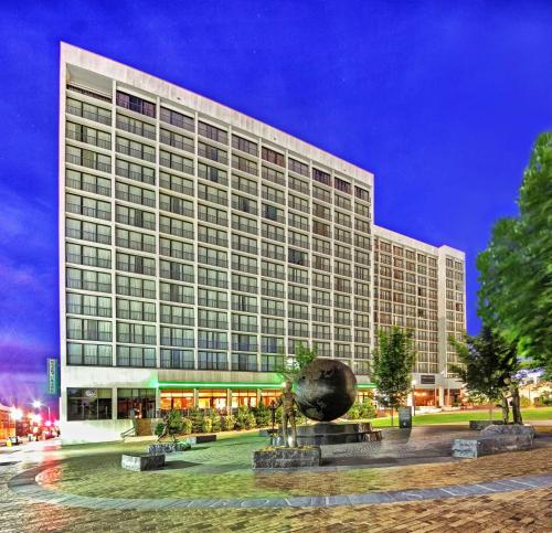 luxury hotels in Tulsa