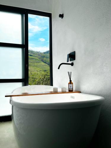 luxury hotels in Capitólio