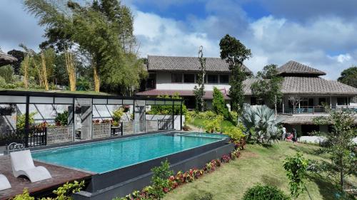 luxury hotels in Thekkady