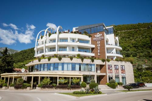 luxury hotels in Budva County