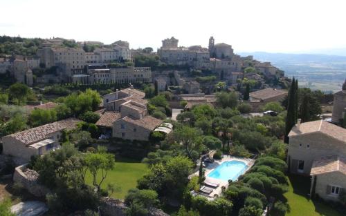 luxury hotels in Luberon