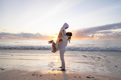 luxury hotels in Bwejuu