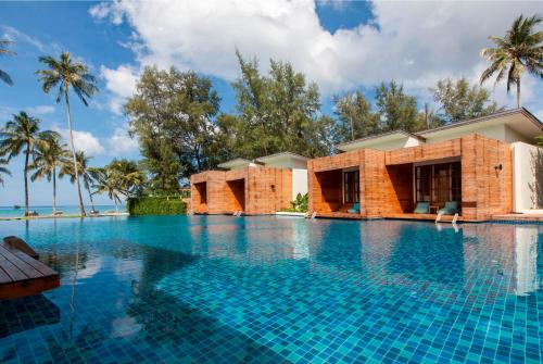 luxury hotels in Trat