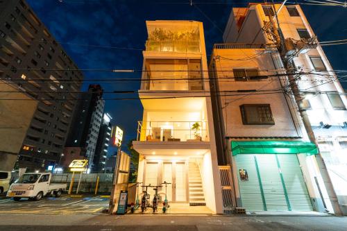 luxury hotels in Osaka