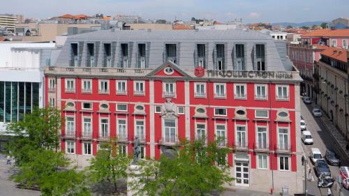 luxury hotels in Porto