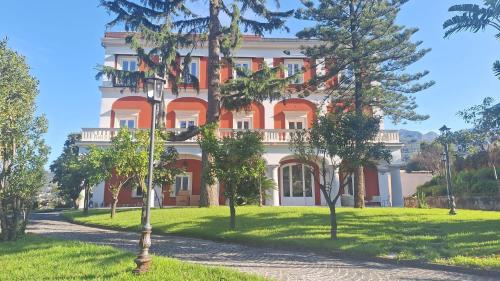 luxury hotels in Vico Equense