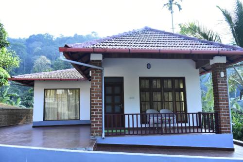 luxury hotels in Mahe, South