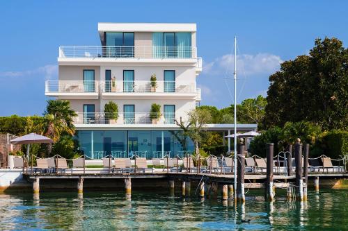 luxury hotels in Garda Lake - Lombardia