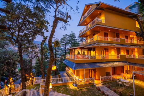 luxury hotels in Dharamshala