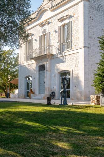 luxury hotels in Bari Province