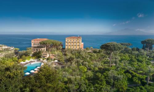 luxury hotels in Sorrento Coast