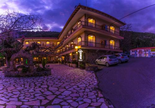 luxury hotels in Central Greece