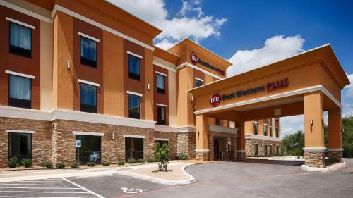 luxury hotels in Greater San Antonio