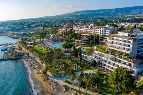 luxury hotels in Paphos
