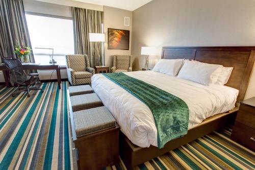 luxury hotels in Calgary Region