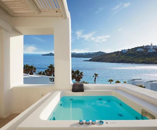 luxury hotels in Platis Yialos Mykonos