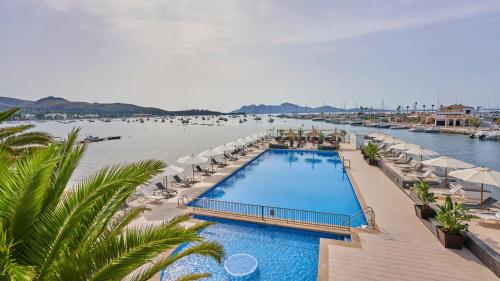 luxury hotels in Cala De Sant Vicent