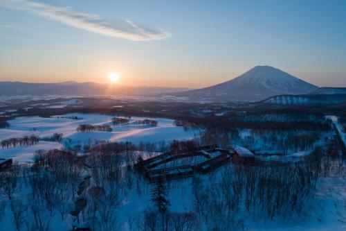 luxury hotels in Niseko