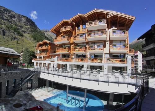 luxury hotels in Saas-Fee