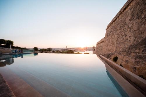 luxury hotels in South Eastern Malta