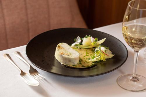 luxury hotels in Highland