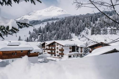 luxury hotels in Warth Am Arlberg