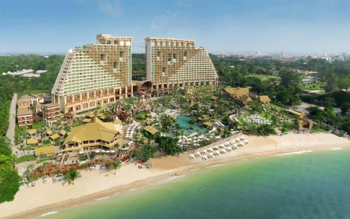 luxury hotels in Pattaya North