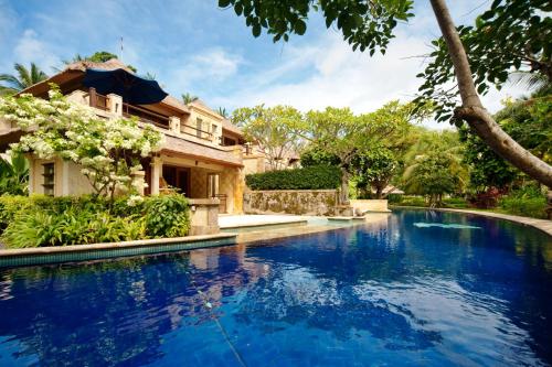 luxury hotels in Kuta Lombok