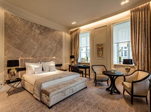 luxury hotels in Warsaw