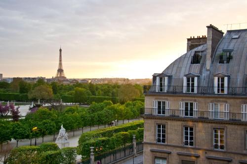 luxury hotels in 1St 2Nd Arr. (Near Louvre)