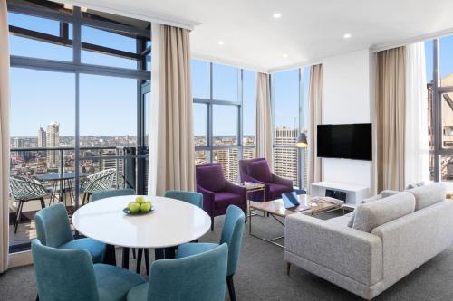 luxury hotels in Chippendale