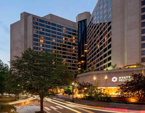luxury hotels in Arlington
