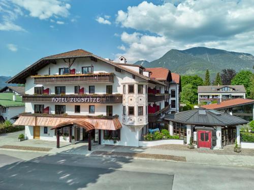 luxury hotels in Seefeld In Tirol