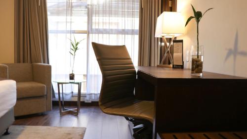 luxury hotels in La Paz Region