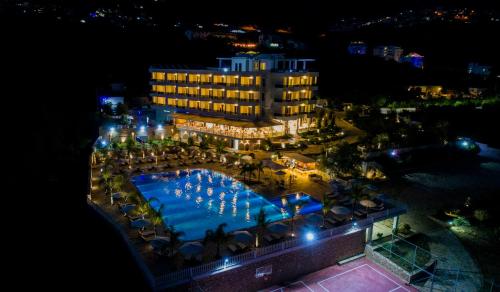 luxury hotels in Vlorë County