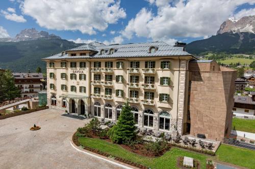 luxury hotels in The Alps