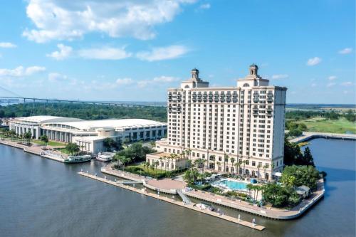 luxury hotels in Savannah