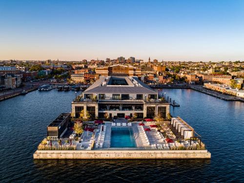 luxury hotels in Baltimore Metropolitan Area