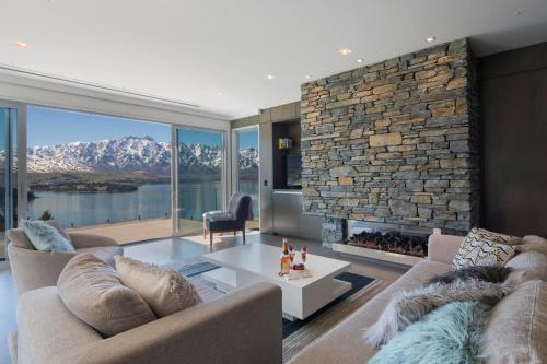 luxury hotels in Queenstown