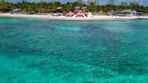 luxury hotels in Puerto Aventuras