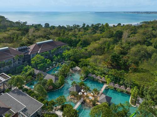 luxury hotels in Nusa Dua Peninsula