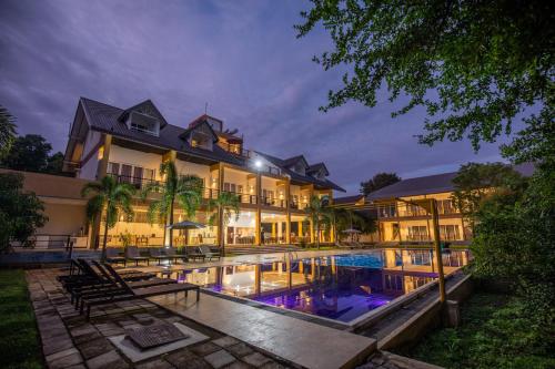 luxury hotels in Matale District
