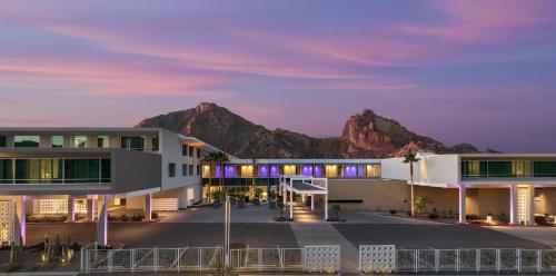 luxury hotels in Phoenix Metropolitan Area