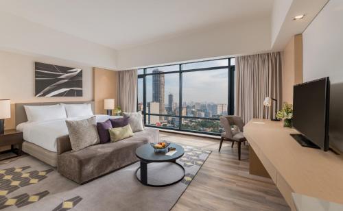 luxury hotels in Metro Manila