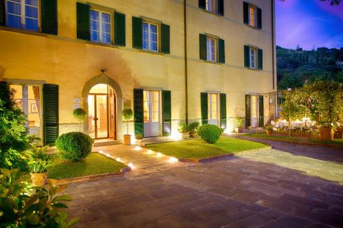 luxury hotels in Arezzo Area