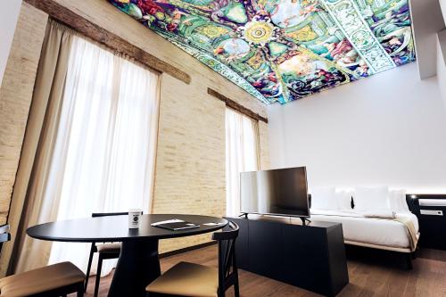 luxury hotels in Valencia Province