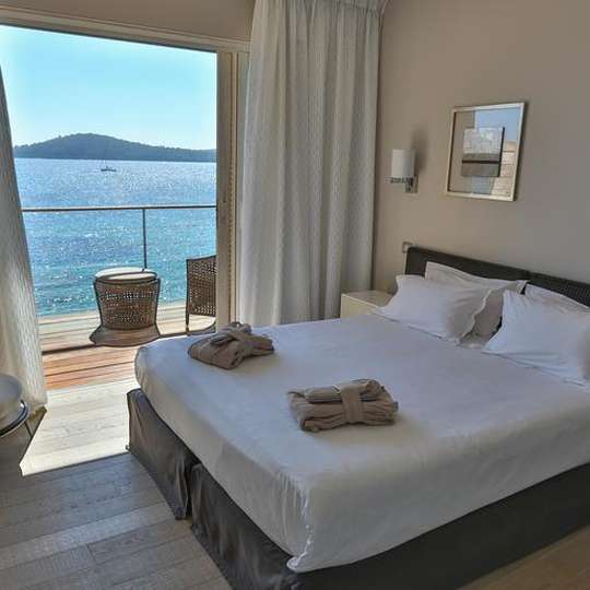 luxury hotels in South Corsica